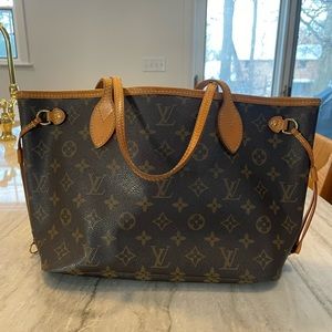 Louis Vuitton Neverfull PM in Monogram Canvas and Vachetta Leather